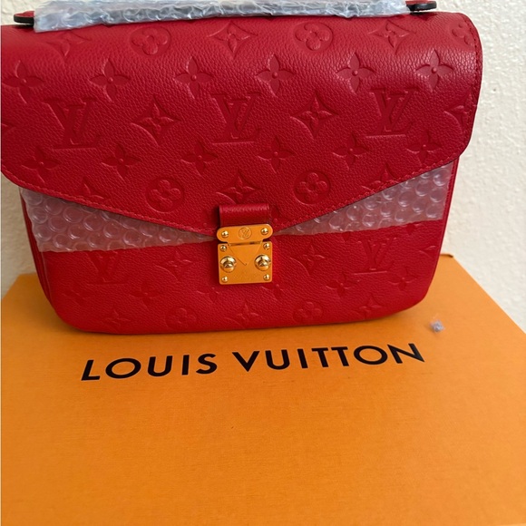 Louis Vuitton Red Monogram Crossbody Bag - Picture 1 of 3